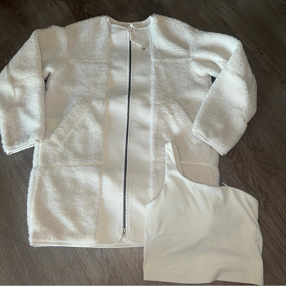 Lululemon Sherpa Jacket & Sports Bra Set